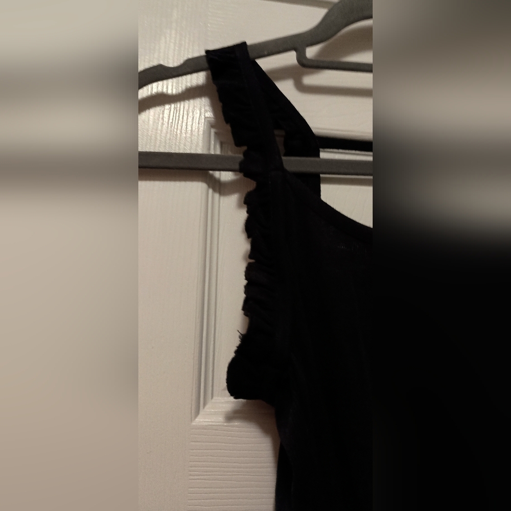 Chaser brand Black ribbed ruffle Tank Top New With Tags Small - Picture 7 of 9